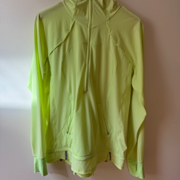Lululemon Light Zipper HoodedJacket with Pleated Hem Sz. 10 - Picture 2 of 12